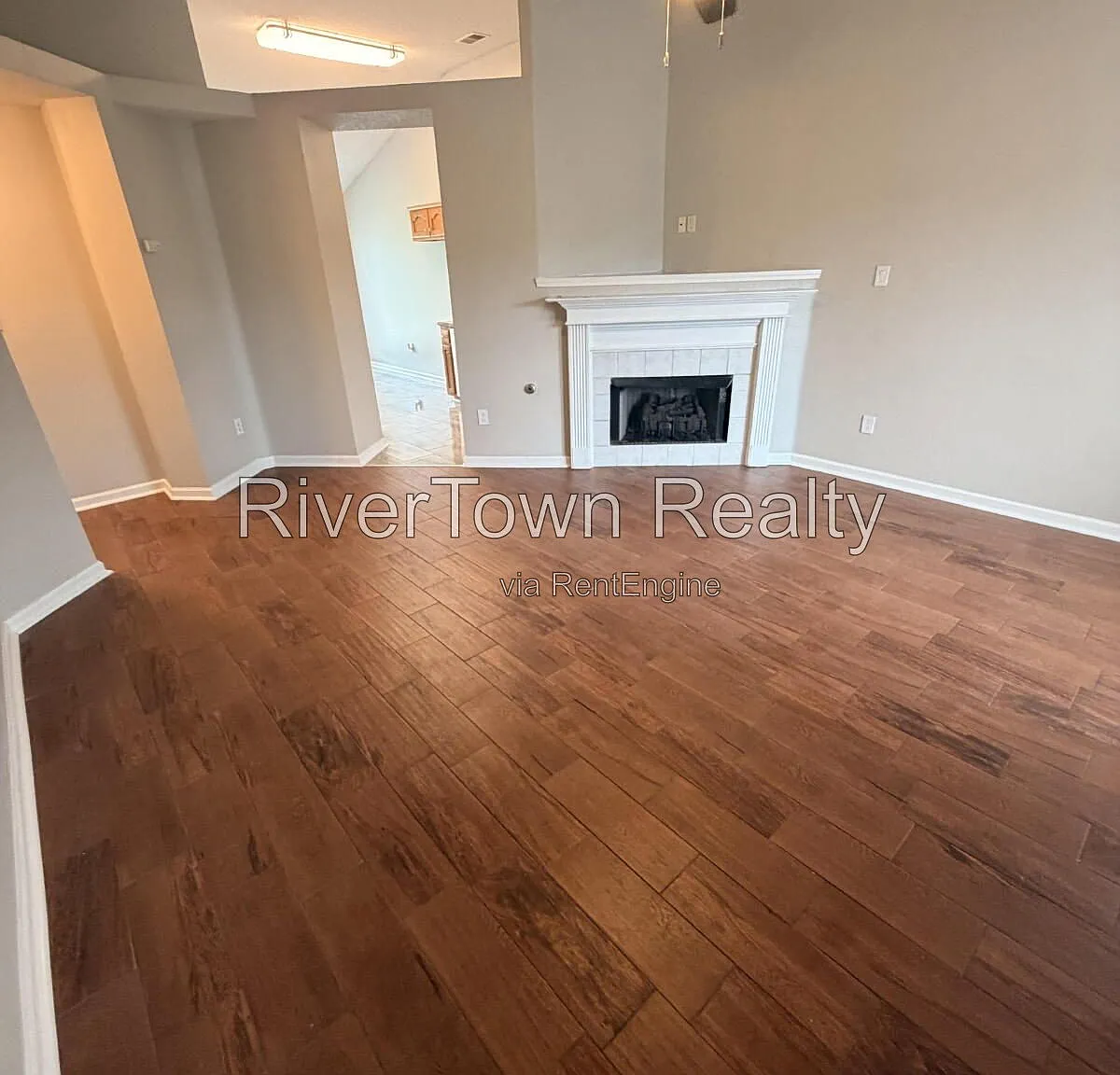 3 bed, 2.0 bath, $1,795 — Photo 3
