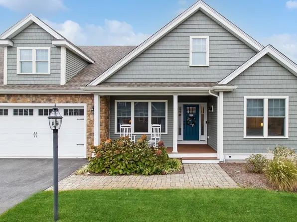 3 Pace Ct #3, Lakeville, MA 02347