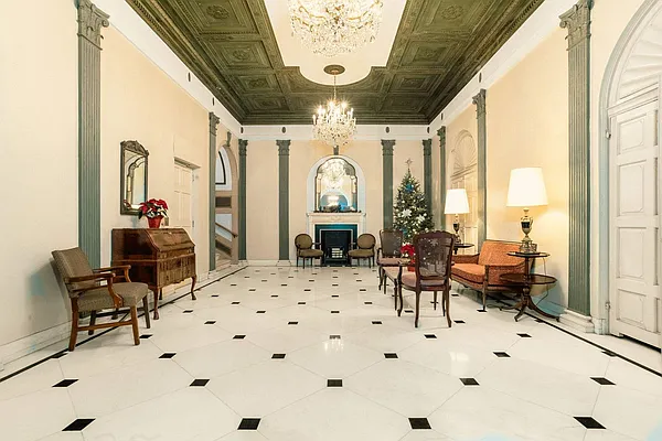 Rented by Sotheby's International Realty | media 15
