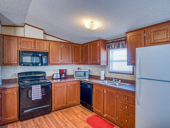 5th image of 1828 S Redbud St #A-b