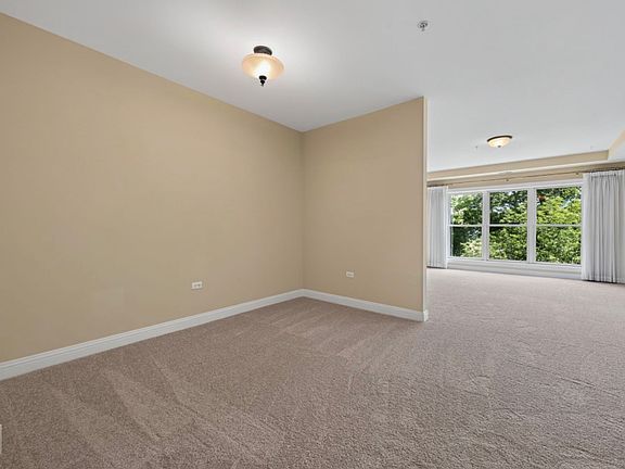 5th image of 218 N Water St Unit 203