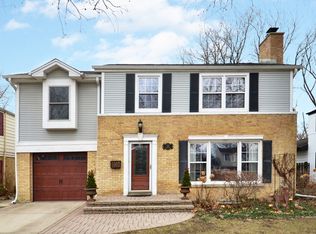 732 Laramie Ave, Wilmette, IL 60091