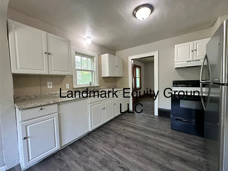 3006 Messanie St — Photo 3
