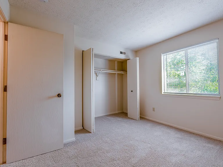 1180 Horseshoe Dr — Photo 6