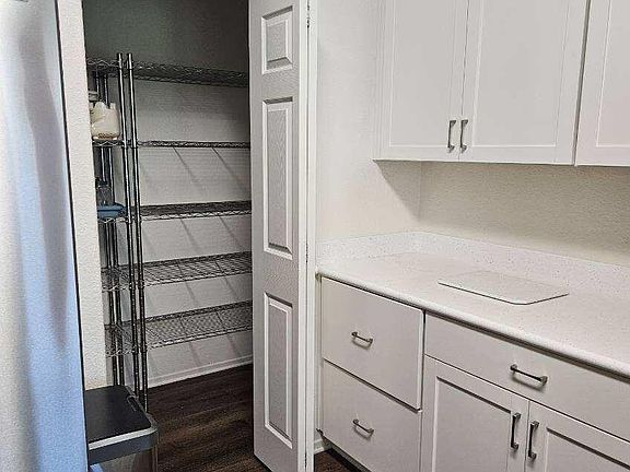 4th image of 5542 Capella Ln