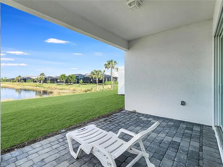 9209 Cayman Dr N — Photo 22