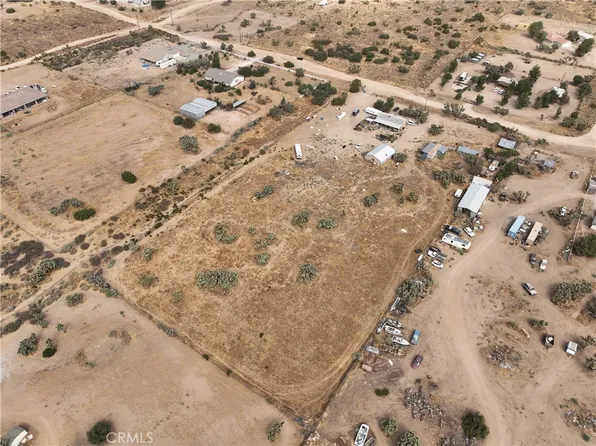 6225 Sunnyslope Rd, Phelan, CA 92371