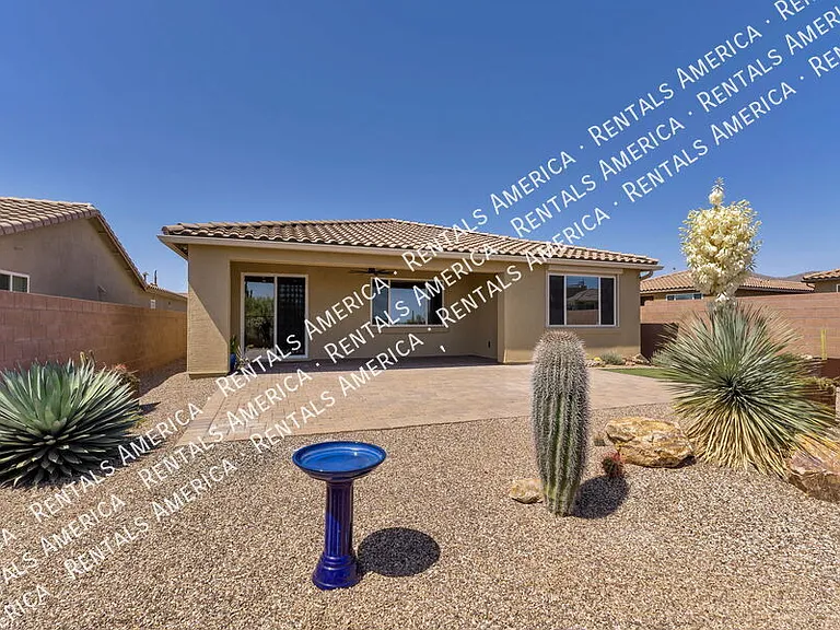 7631 W Laurel Ln — Photo 26