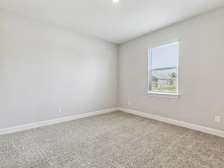 2113 Atwood Dr — Photo 3