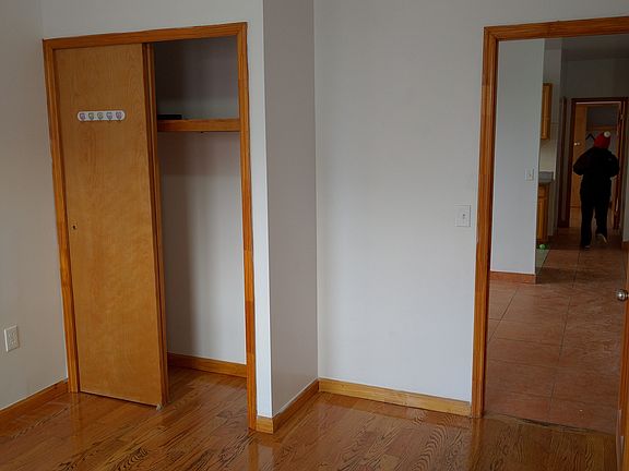 4th image of 4801 8th Ave