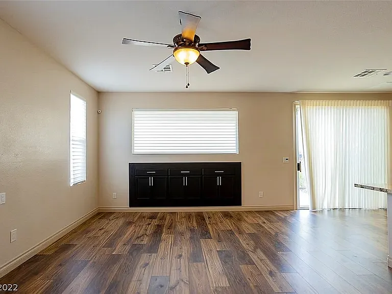 232 Priority Point St — Photo 3