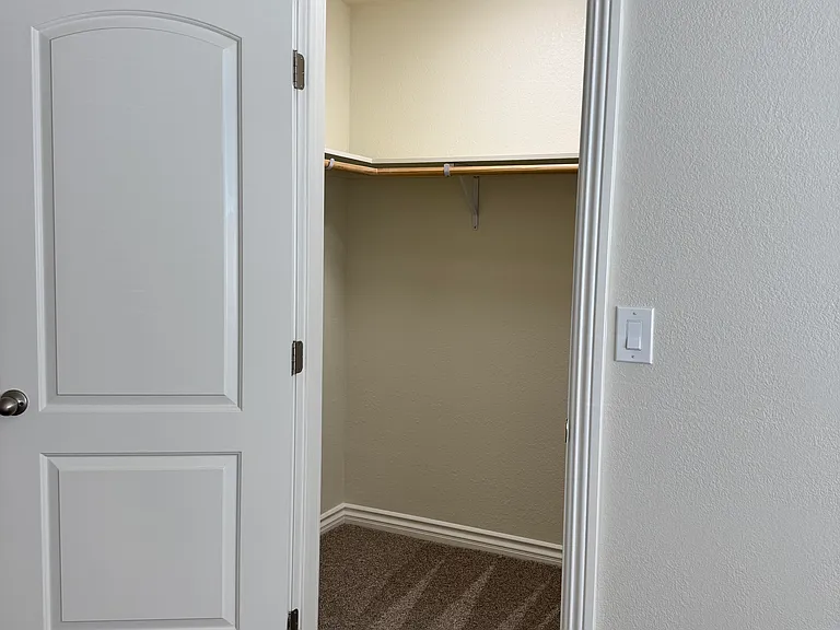 1096 Topaz Ave #1 — Photo 17
