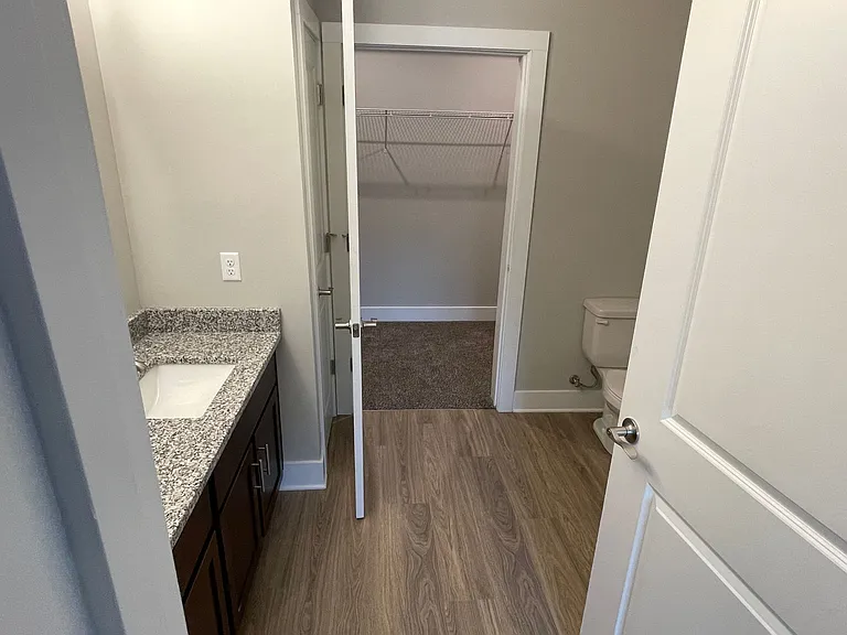 Preston Valley Apartments — Photo 14
