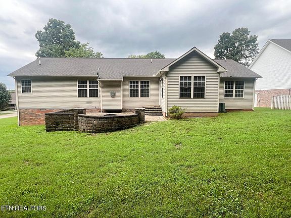 2nd image of 127 Hartford Village Way