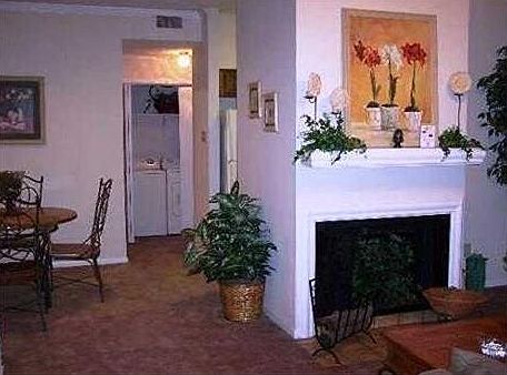 2nd image of 1081 Palm Ave
