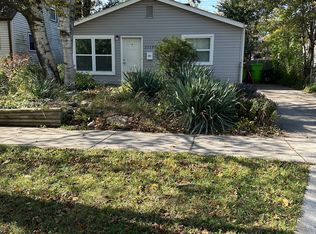 27399 Brettonwoods St, Madison Heights, MI