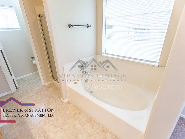 4962 E Holmes Ave — Photo 30