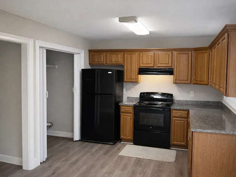 3520 Byrnes St — Photo 2