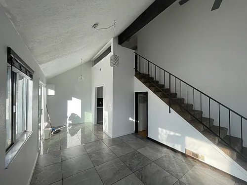 1647 London Cir Photo 1