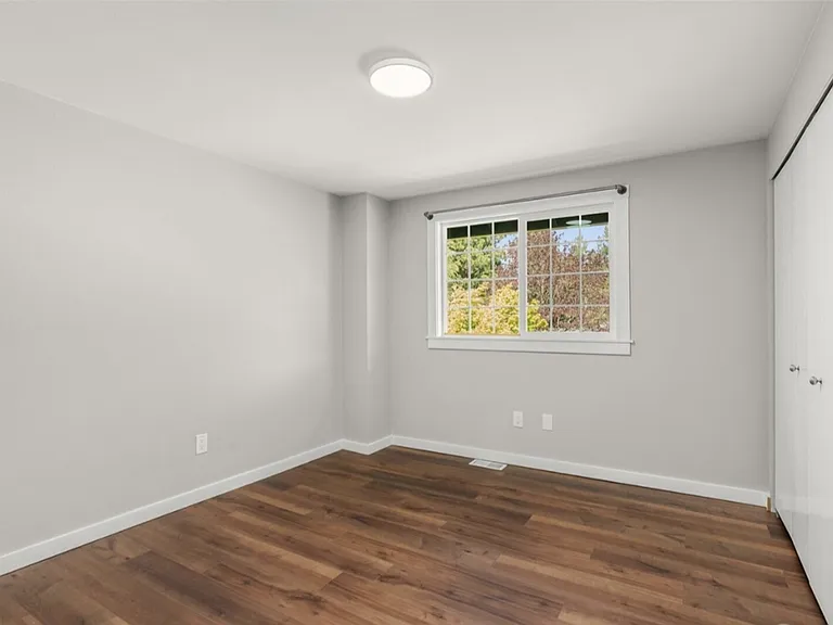 12225 SE 204th St — Photo 17
