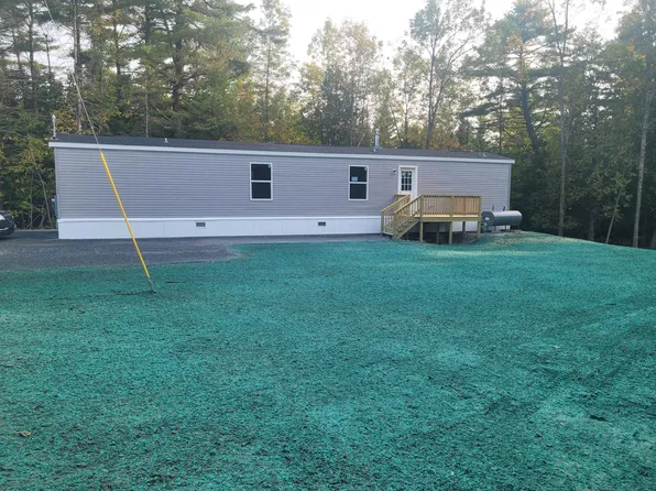 103 Bellsqueeze Road, Benton, ME 04901