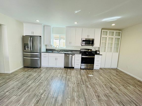2nd image of 12613 Tiara St