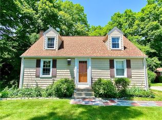 1 Manchester Print Works Rd, Lincoln, RI 02865