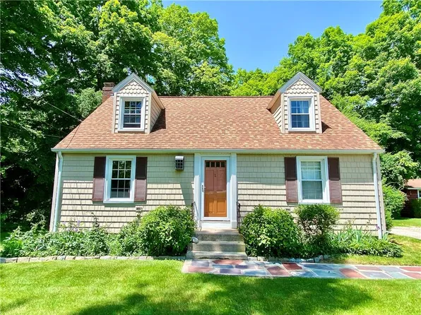 1 Manchester Print Works Rd, Lincoln, RI 02865