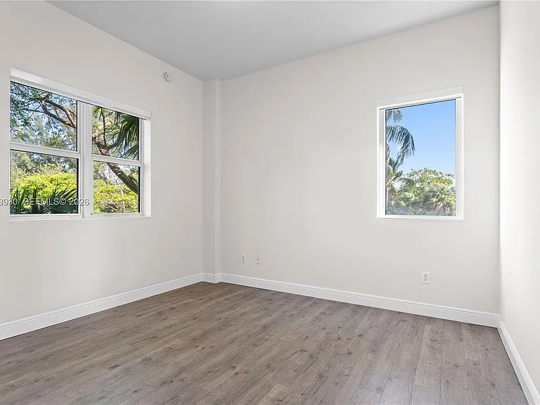 15051 Royal Oaks Ln #101 — Photo 24