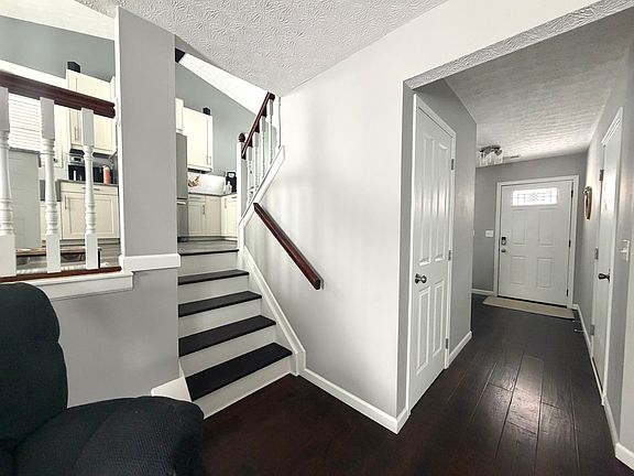 4th image of 1600 Bendelow Dr