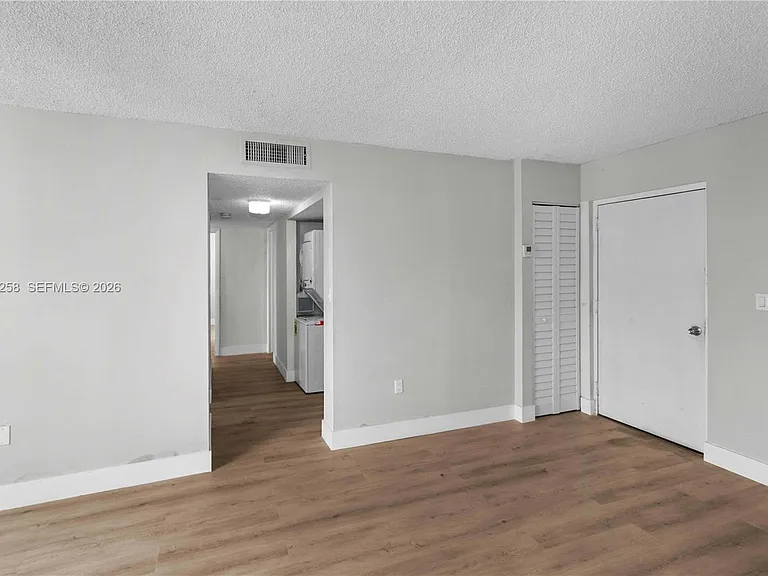 9411 SW 4th St #308 — Photo 9