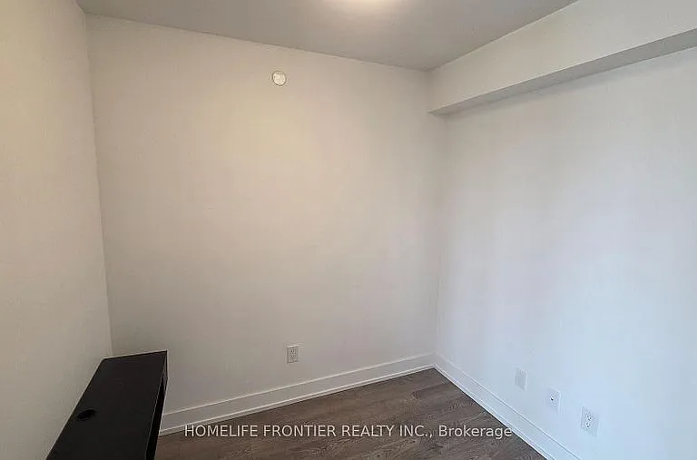 5 Mabelle Ave #1527 — Photo 7