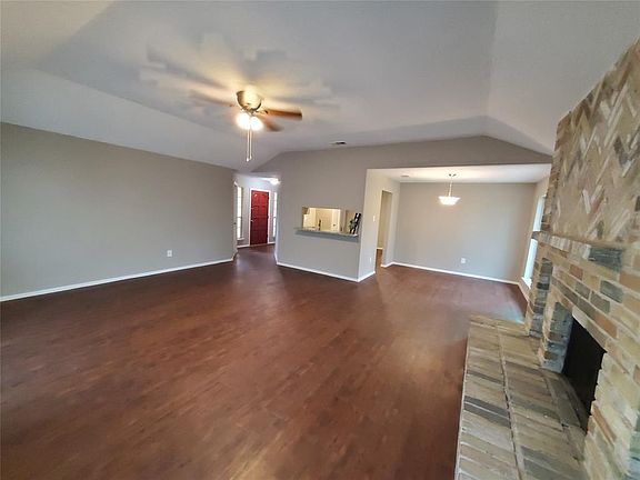 3rd image of 6923 Harpers Dr