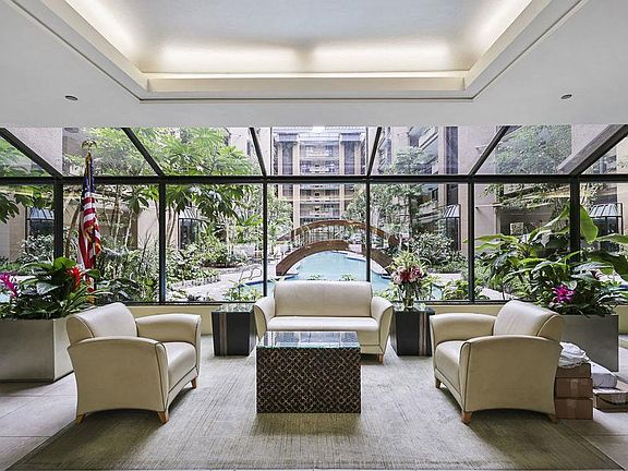 4th image of 555 Laurel Ave APT 306