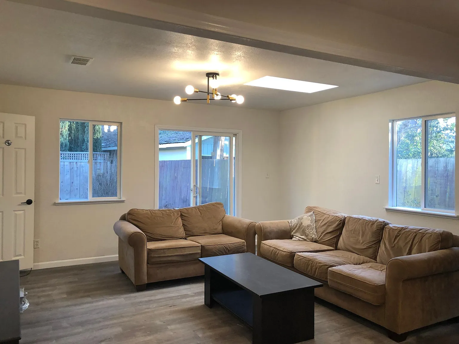 924 Colorado Ave — Photo 2