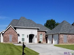 11768 River Highlands Dr, Saint Amant, LA 70774