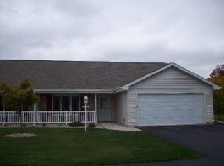 2260 Patriot Ln UNIT D, Oshkosh, WI 54904