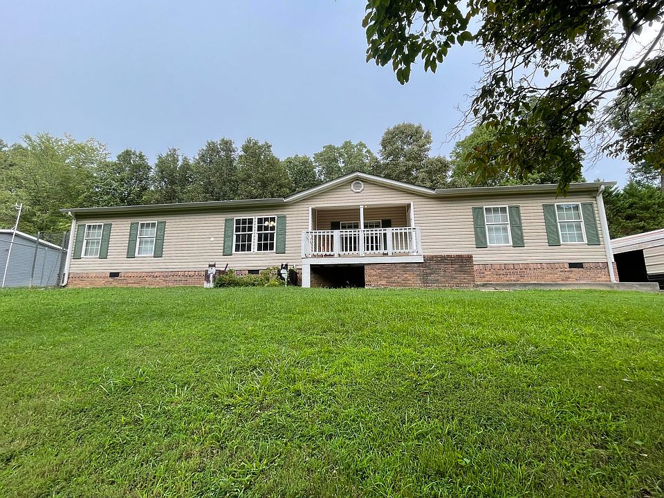 1st image of 138 Burl Oaks Dr NE