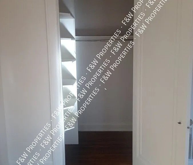 1544 E Broad St #305 — Photo 9