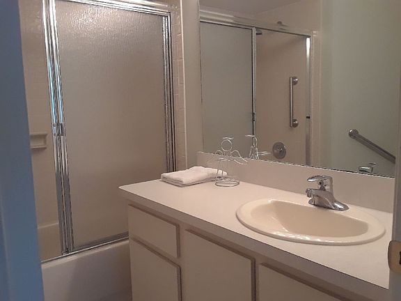 4th image of 3812 Southpointe Dr #L-7