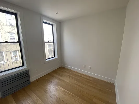 Rented by VRE | media 5