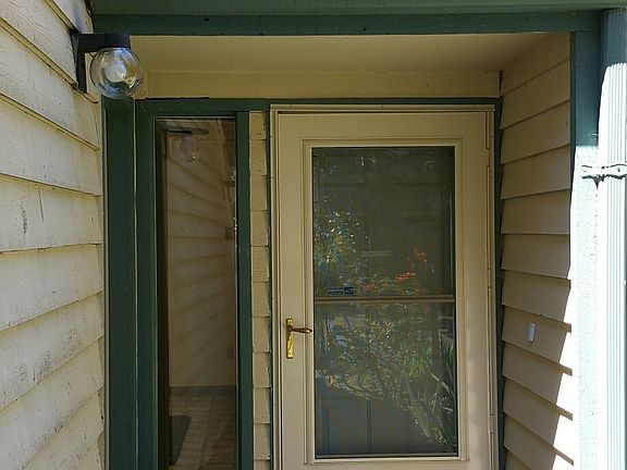 2nd image of 1500 Lake Park Dr SW APT 9