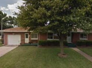 434 W 1st St, Trenton, IL