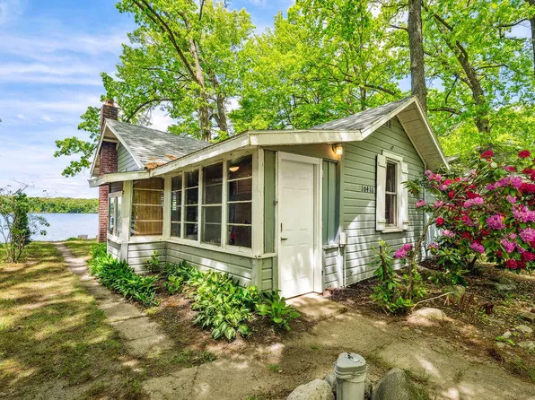 10416 Tomkinson Dr, Scotts, MI 49088
