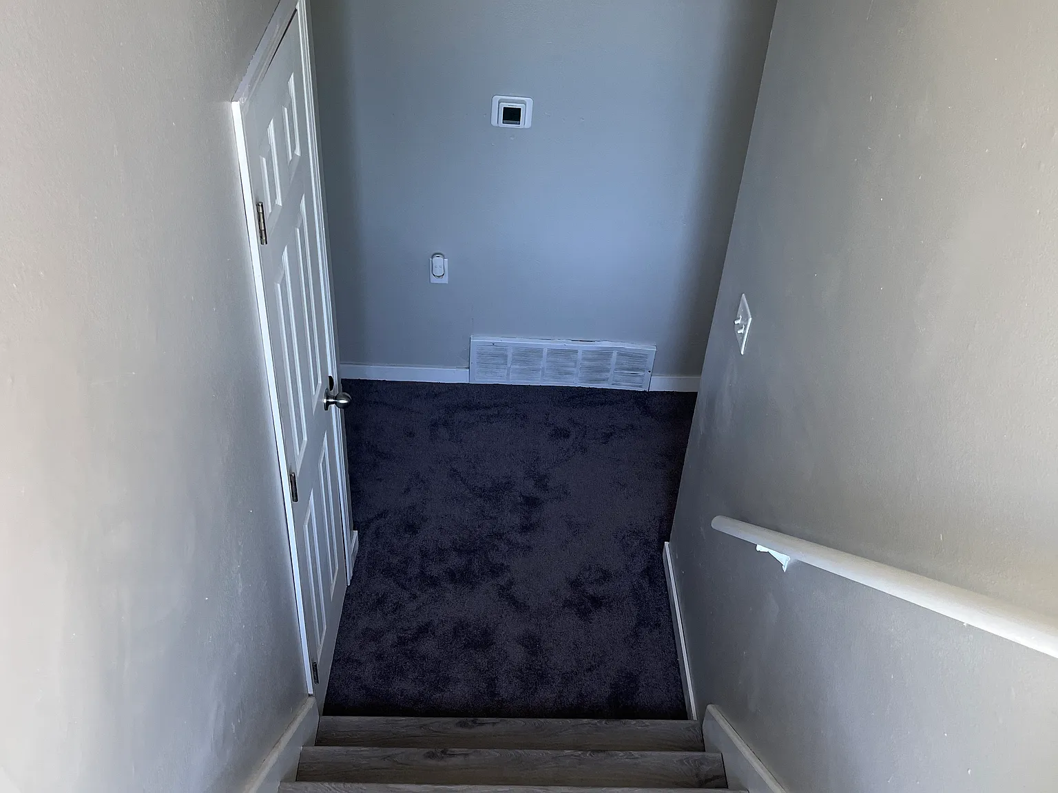 2 bed, 928 sqft, $1,050 — Photo 2