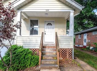 1222 Eastover Ave, Saint Louis, MO 63130