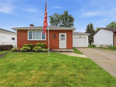 87 Bronx Dr, Buffalo, NY, 14227