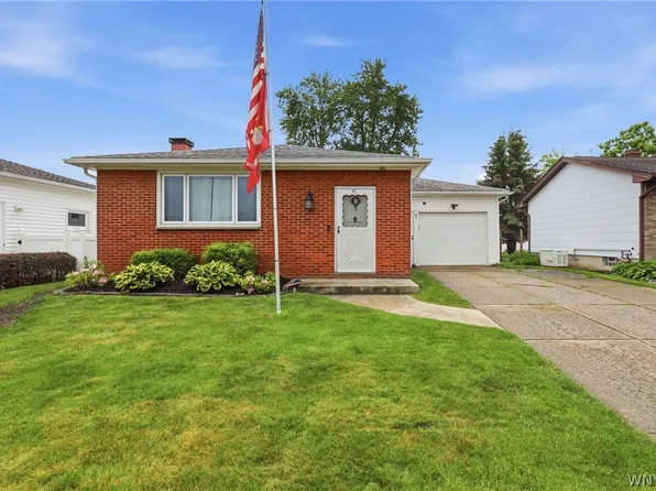 87 Bronx Dr, Buffalo, NY 14227