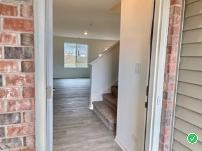 1137 Amber Dr — Photo 17