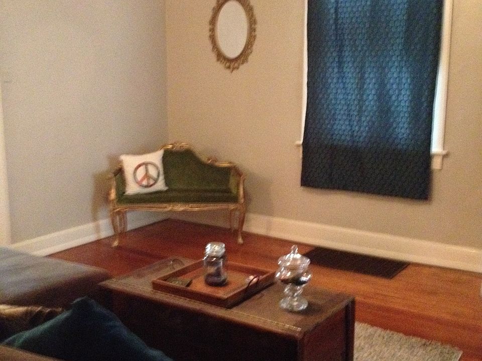2nd image of 419 Mascoutah Ave APT A